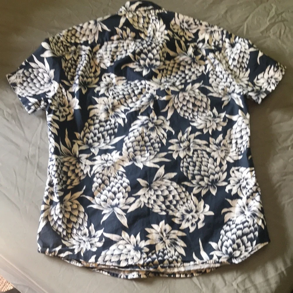 J CREW Navy Blue White Pineapple Print Short-Sleeve Button-Up SLIM Fit Shirt M